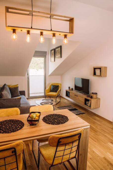 Daire Mt One-bedroom Boho Apartment,